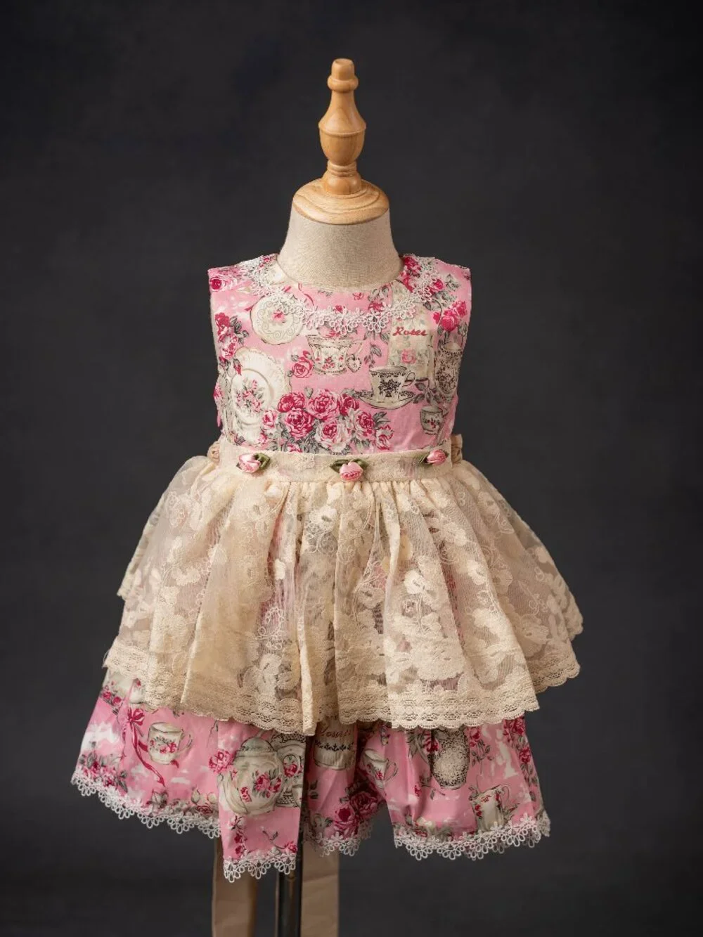 Tea Party Vintage lace Ju Petitpop dress, spanish length, size 3, floral